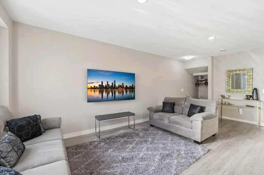 427 Redstone View NE Calgary AB T3N 1B5
