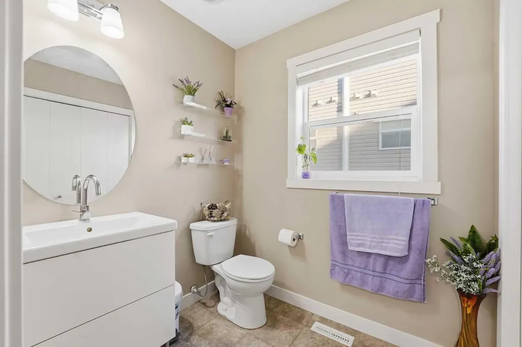 427 Redstone View NE Calgary AB T3N 1B5