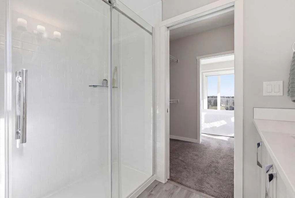 71 Shawnee Common SW Calgary AB T2Y 0R2