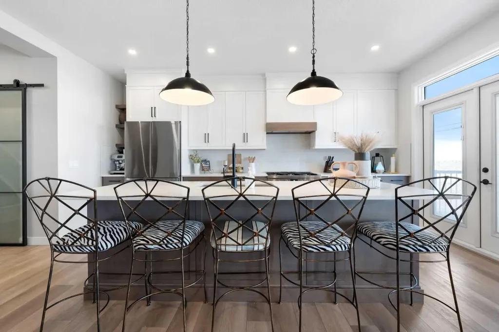 292 Legacy Reach Circle SE Calgary AB T2X 4E5