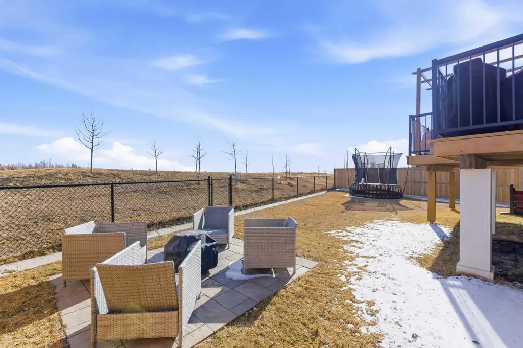 292 Legacy Reach Circle SE Calgary AB T2X 4E5