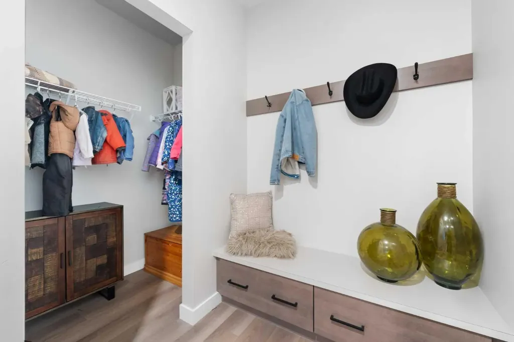292 Legacy Reach Circle SE Calgary AB T2X 4E5