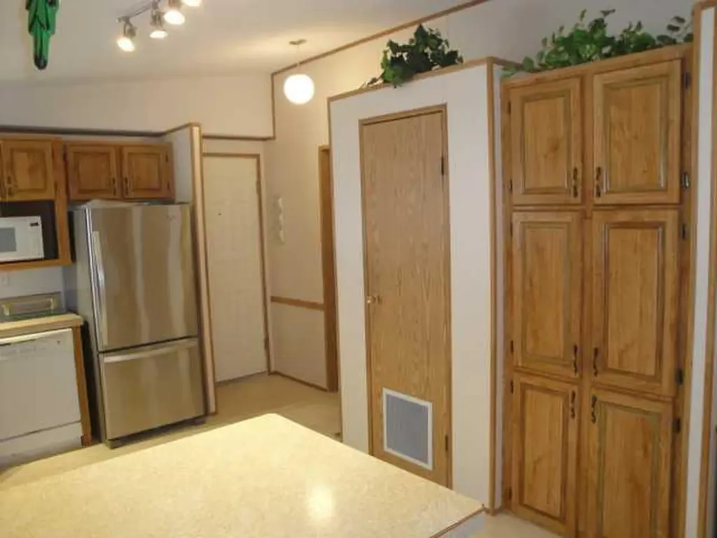 2902 30th Avenue S Lethbridge AB T1K 6S7