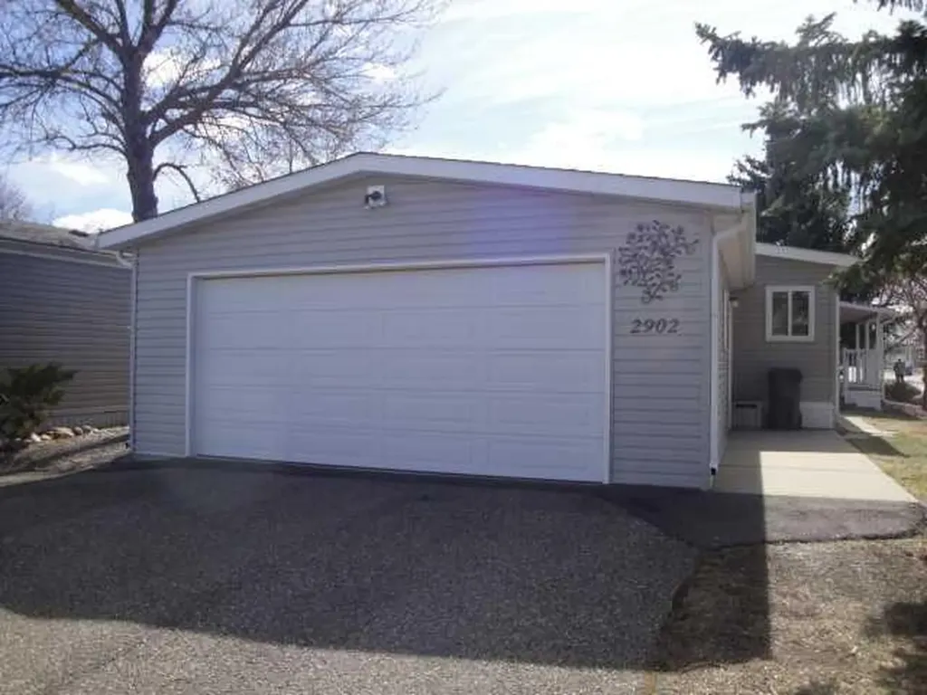 2902 30th Avenue S Lethbridge AB T1K 6S7