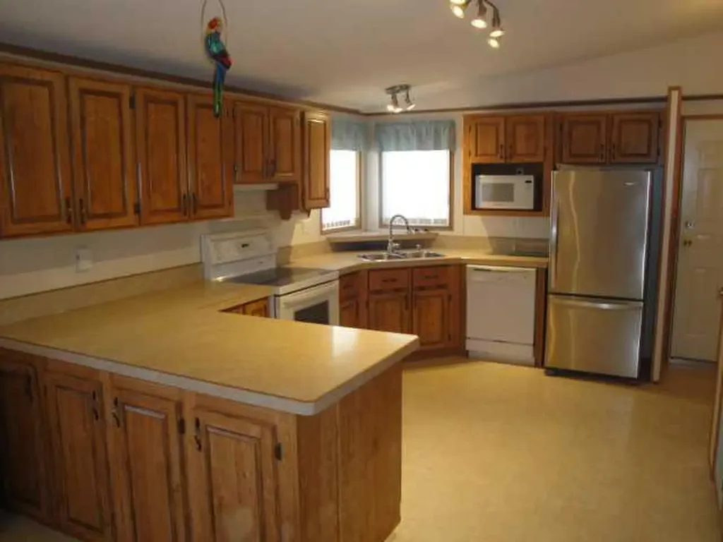 2902 30th Avenue S Lethbridge AB T1K 6S7