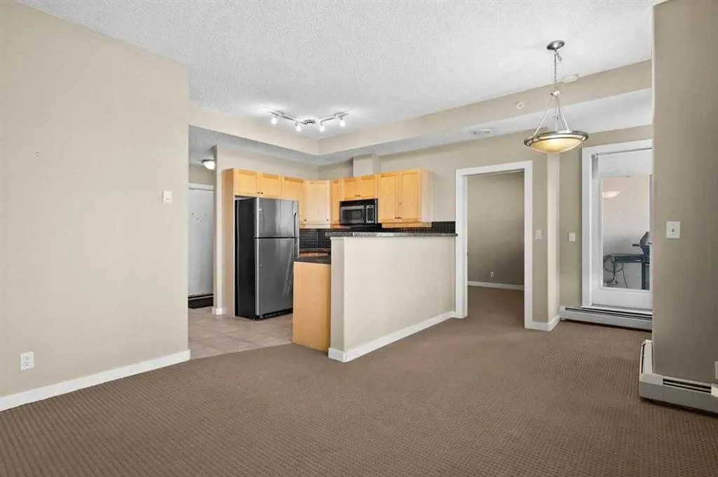 1053 10 Street SW Calgary AB T2R 1S6