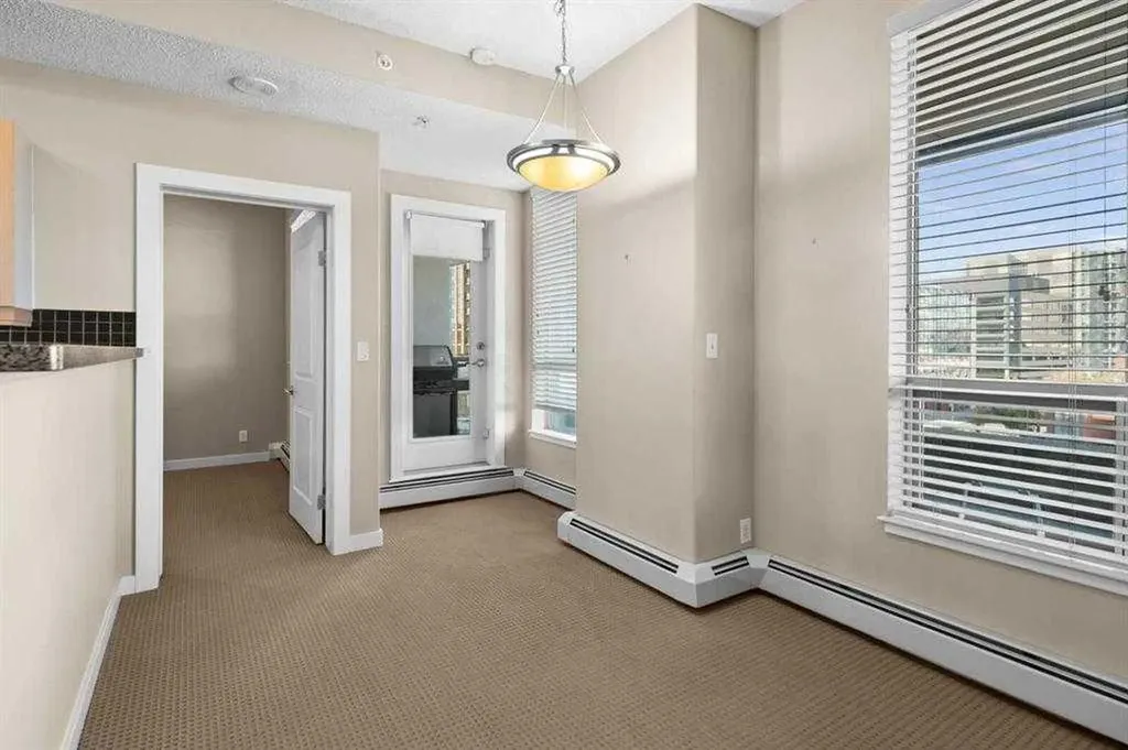 1053 10 Street SW Calgary AB T2R 1S6