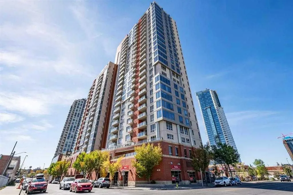 1053 10 Street SW Calgary AB T2R 1S6