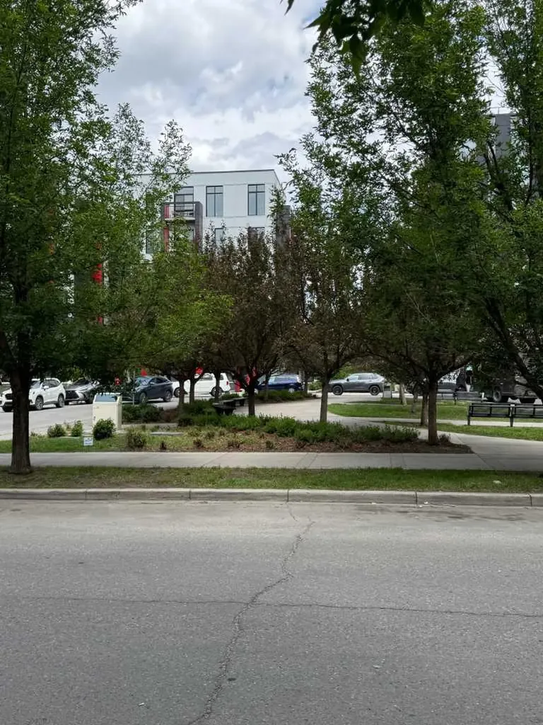 955 Mcpherson Road NE Calgary AB T3E 6V3