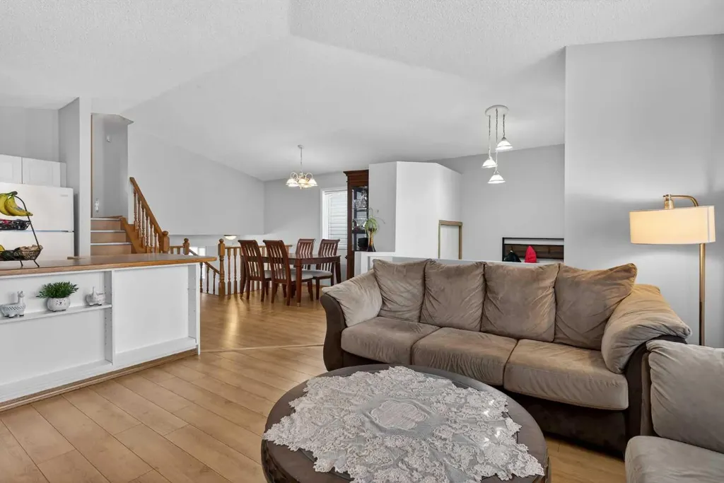 173 Martin Crossing Crescent NE Calgary AB T3J3T1