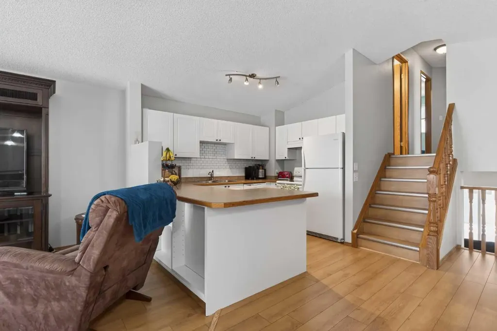 173 Martin Crossing Crescent NE Calgary AB T3J3T1