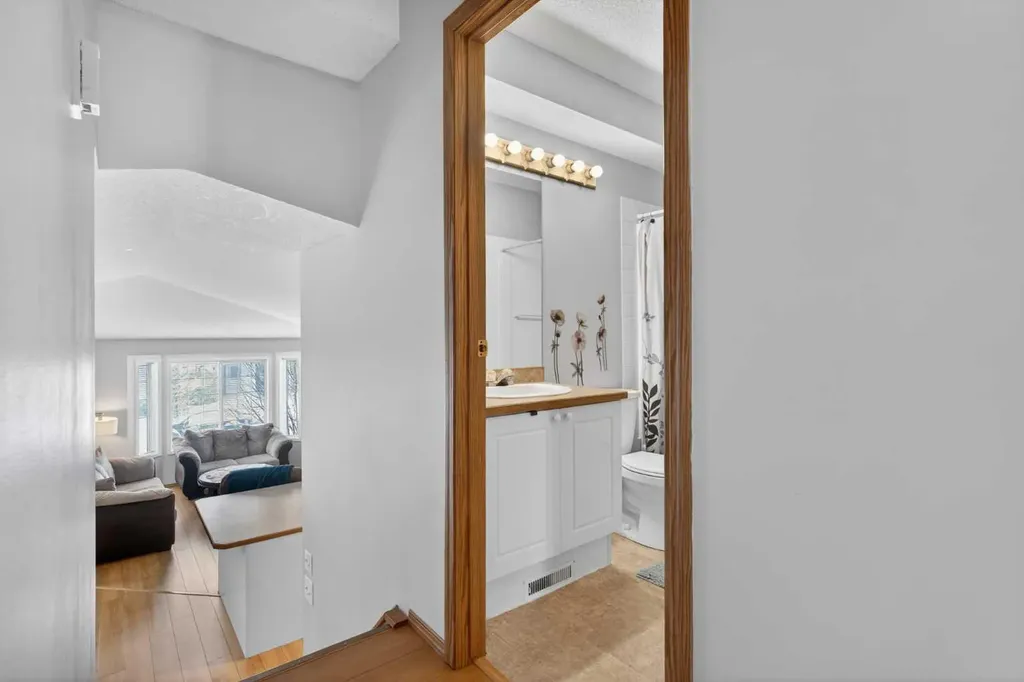 173 Martin Crossing Crescent NE Calgary AB T3J3T1