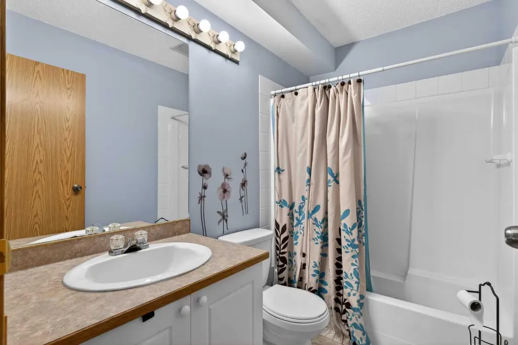 173 Martin Crossing Crescent NE Calgary AB T3J3T1