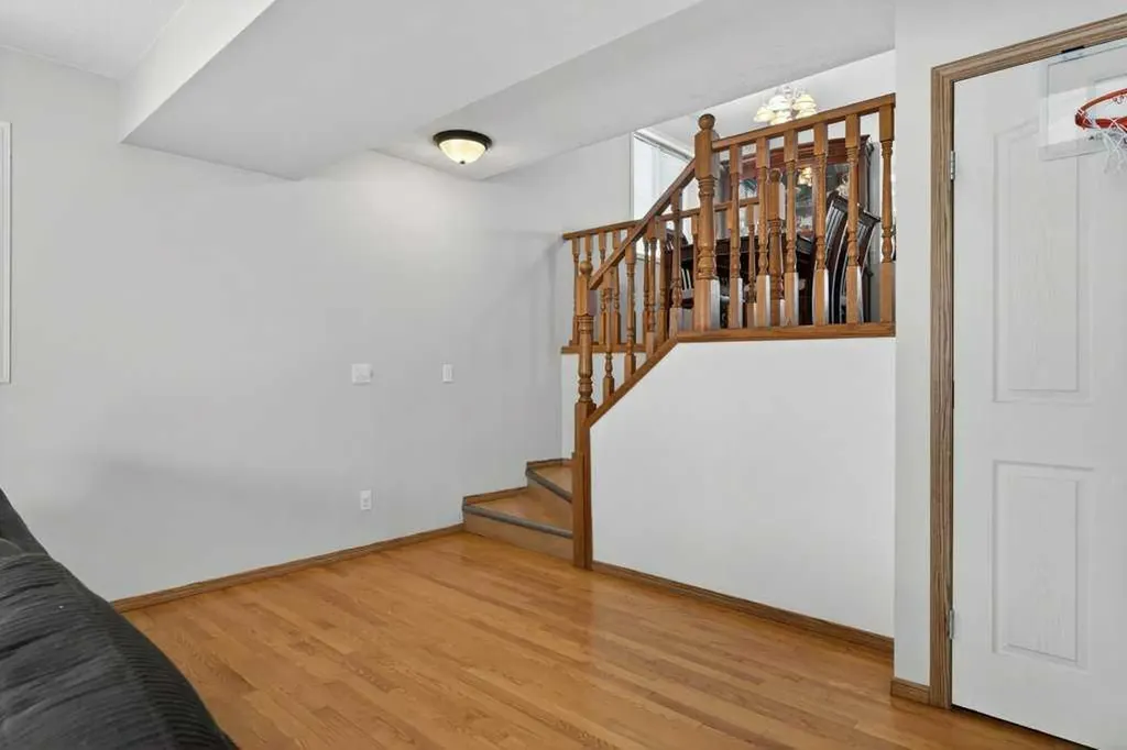 173 Martin Crossing Crescent NE Calgary AB T3J3T1