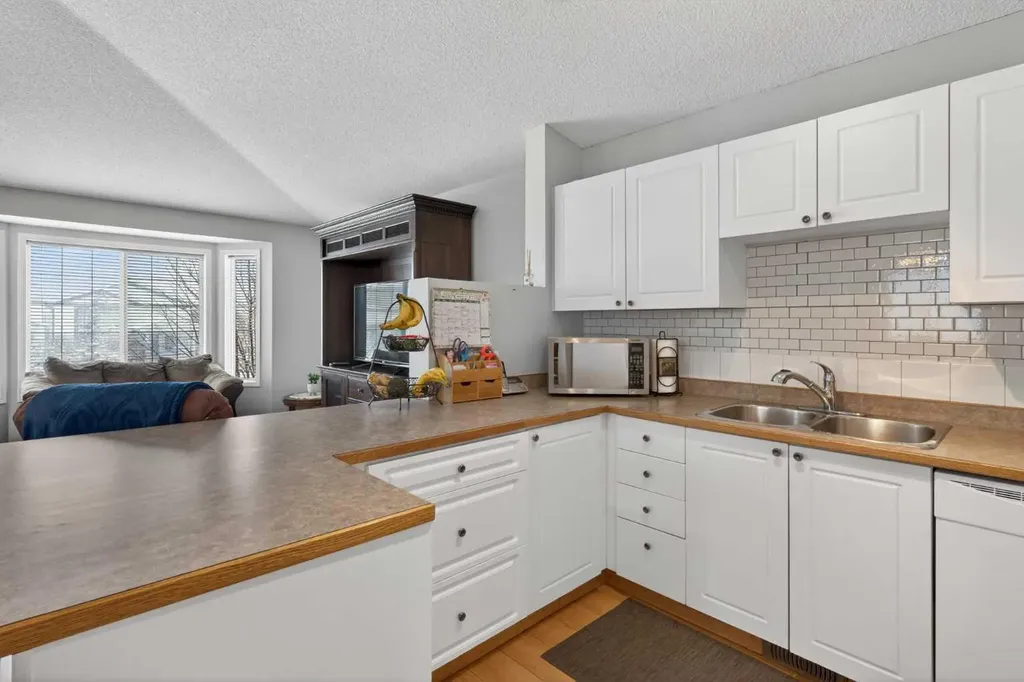 173 Martin Crossing Crescent NE Calgary AB T3J3T1