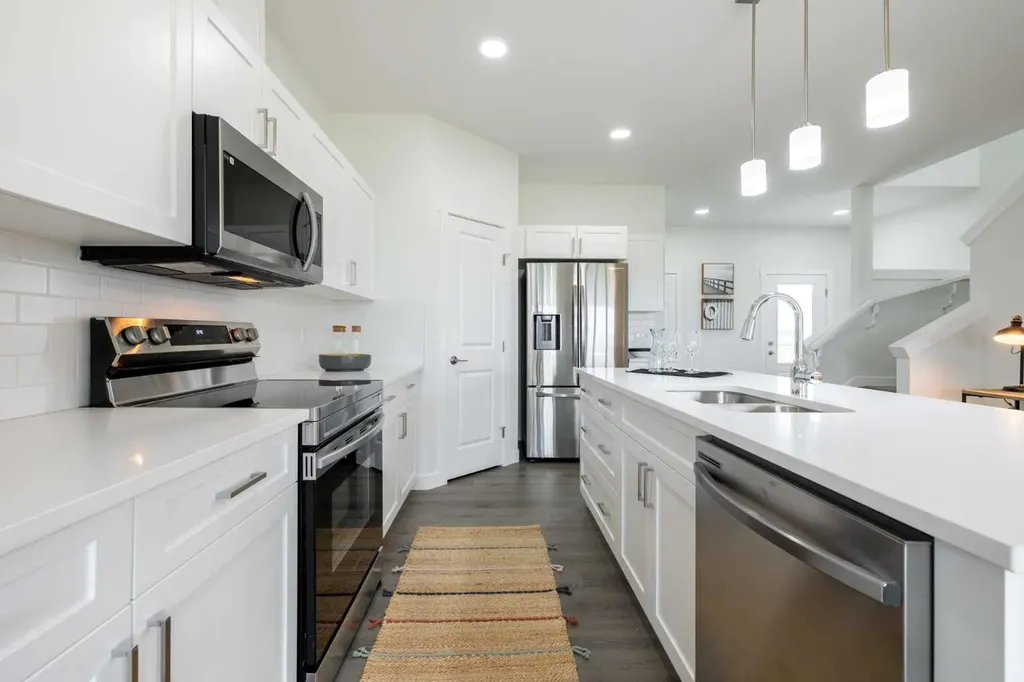 304 Edgefield Close Strathmore AB T1P 2H9