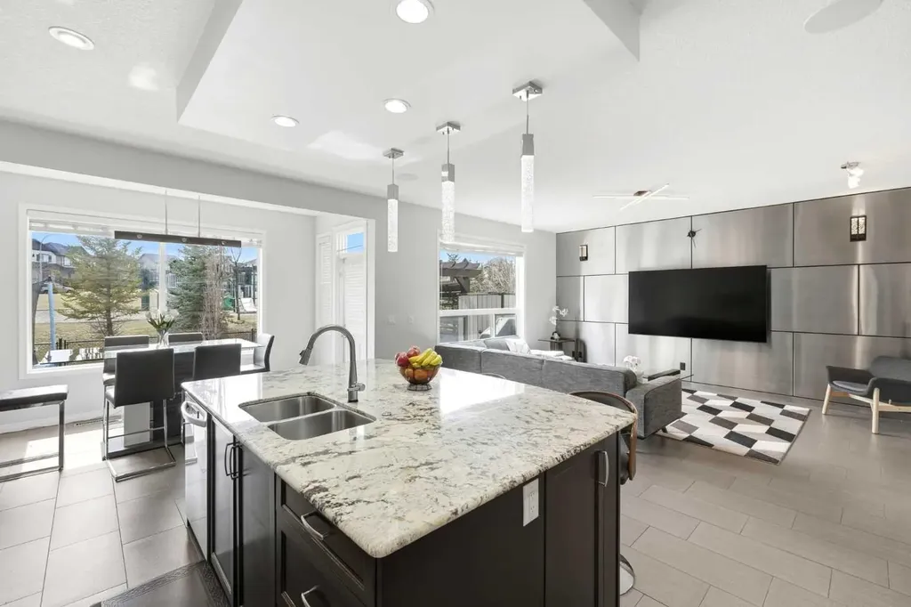 83 Nolanfield Court NW Calgary AB T3R 0L8