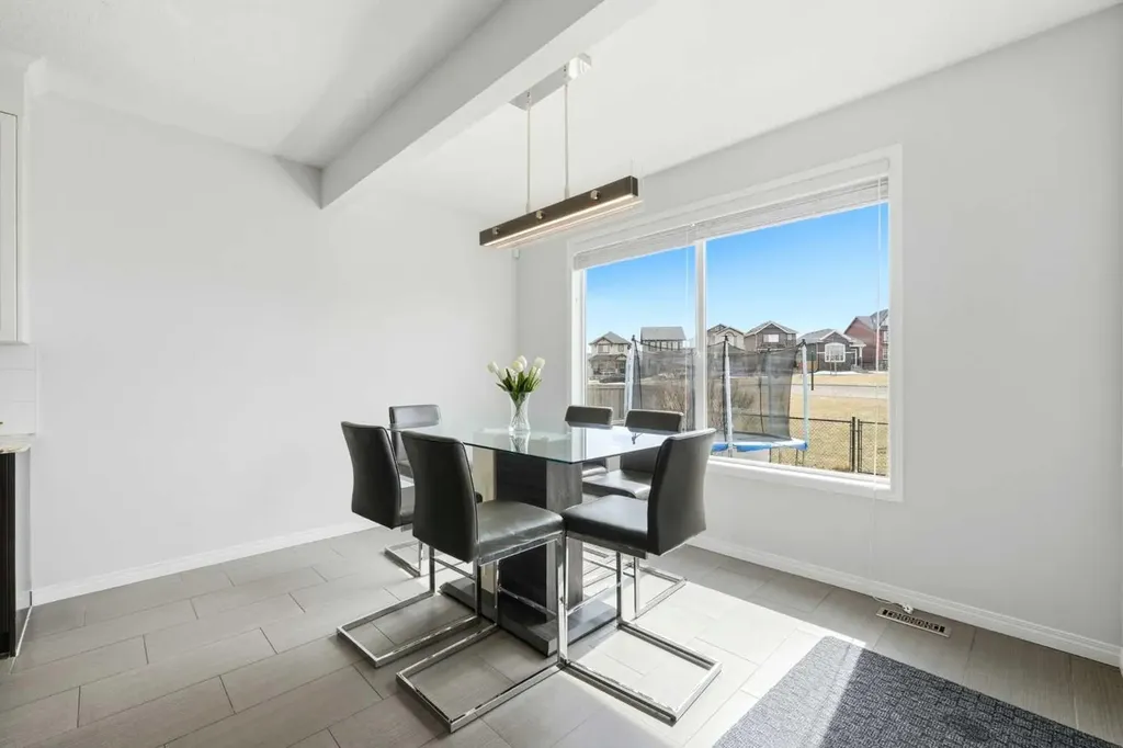83 Nolanfield Court NW Calgary AB T3R 0L8