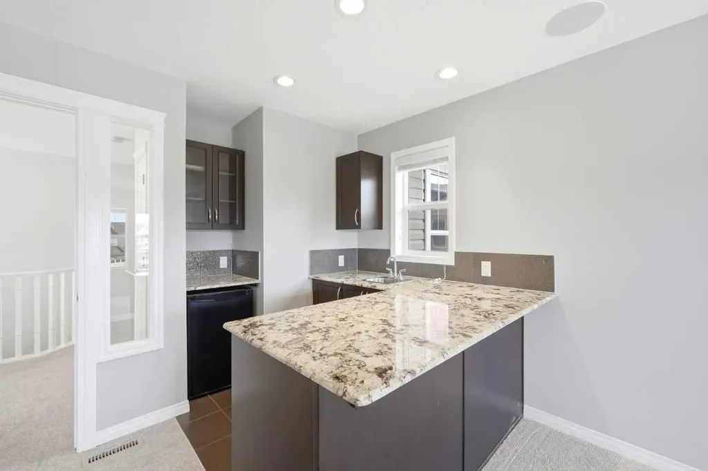 83 Nolanfield Court NW Calgary AB T3R 0L8