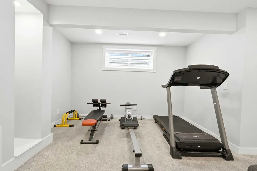 83 Nolanfield Court NW Calgary AB T3R 0L8