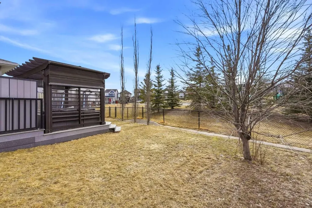 83 Nolanfield Court NW Calgary AB T3R 0L8