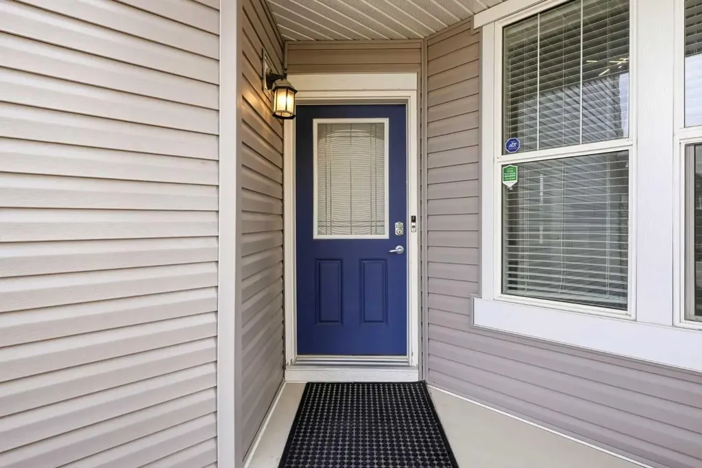 83 Nolanfield Court NW Calgary AB T3R 0L8