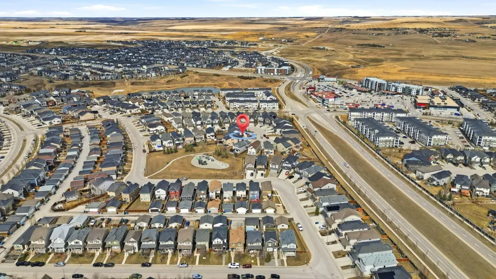 83 Nolanfield Court NW Calgary AB T3R 0L8