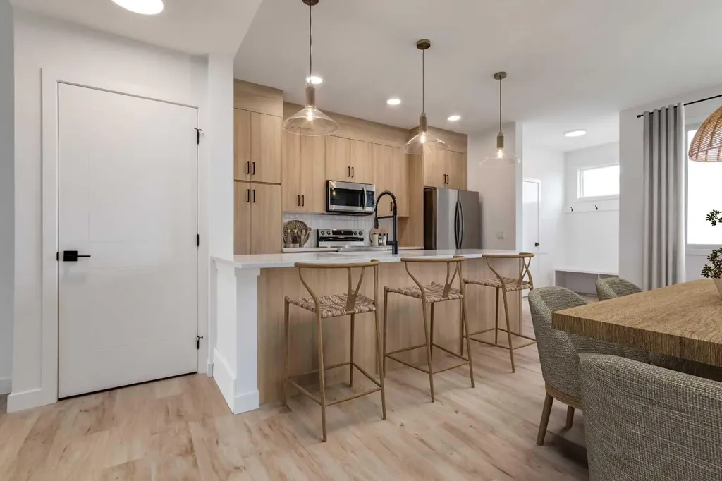 2425 Creeker Lane Airdrie AB T4B 5M1