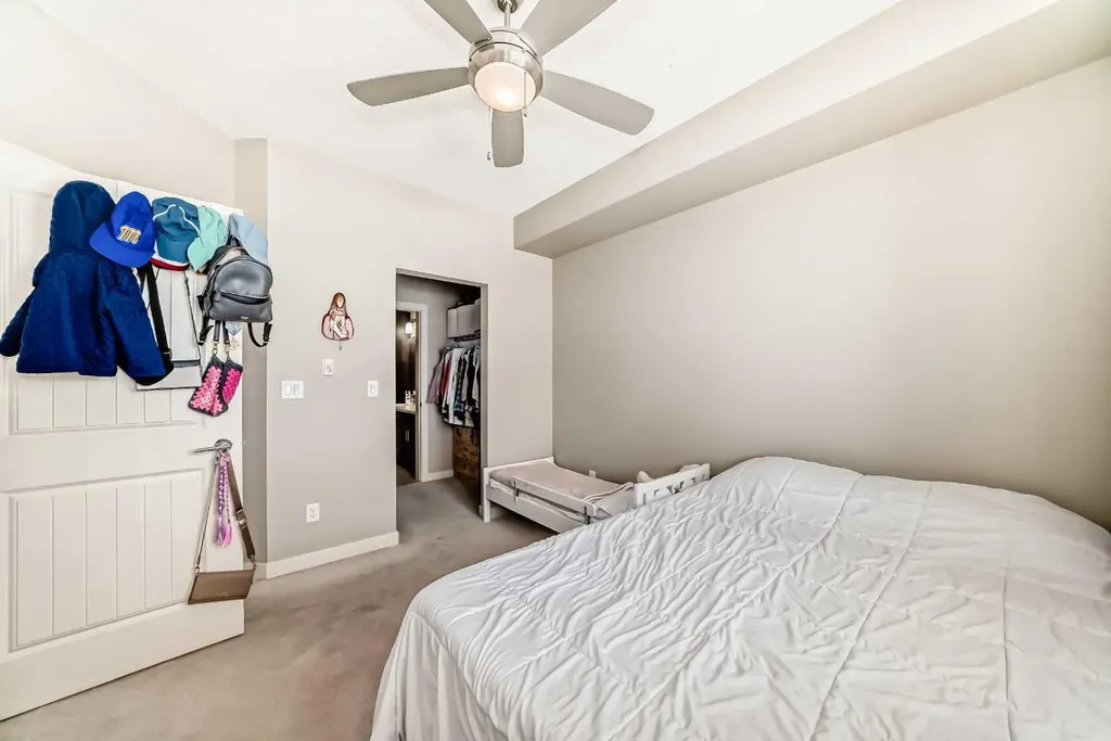 450 Sage Valley Drive NW Calgary AB T3R 0V5