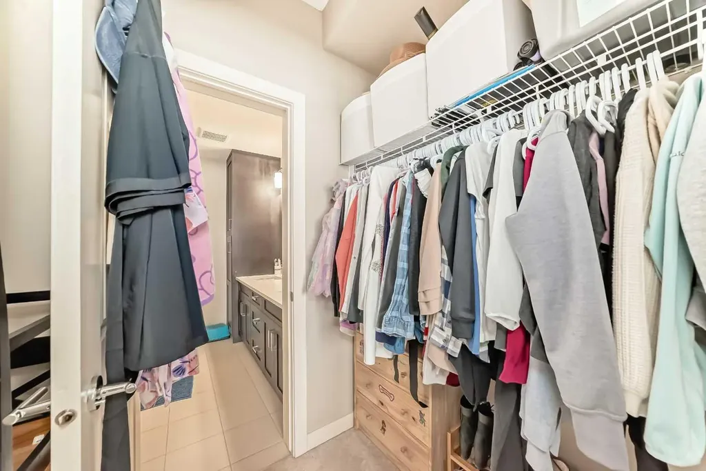 450 Sage Valley Drive NW Calgary AB T3R 0V5