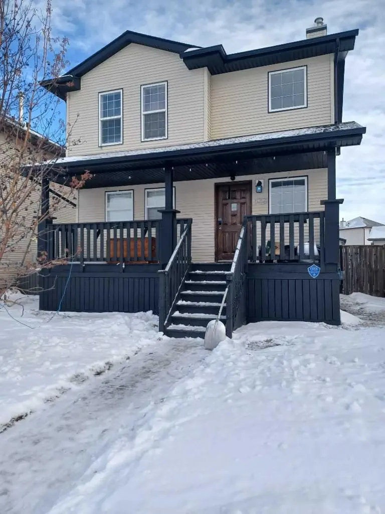 133 Old Boomer Road Sylvan Lake AB T4S 2N1