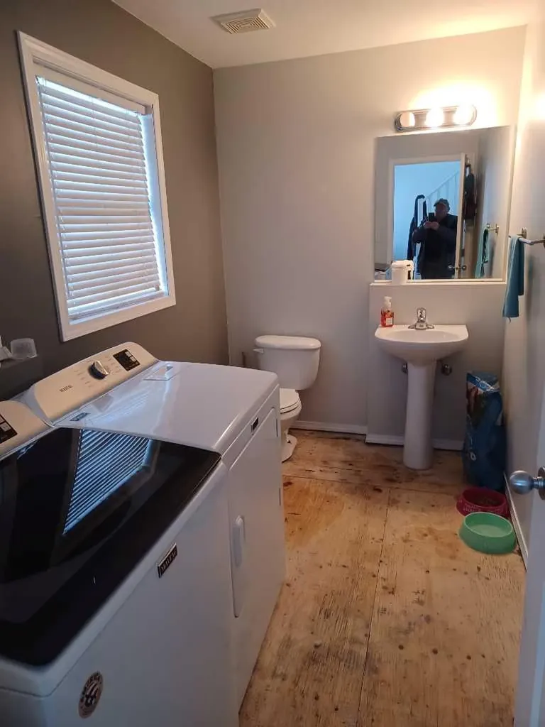 133 Old Boomer Road Sylvan Lake AB T4S 2N1