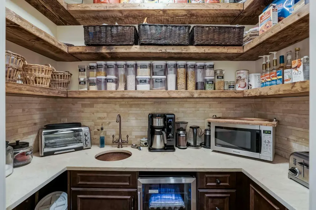 48149 279 Avenue E Rural Foothills County AB T1S 4N8