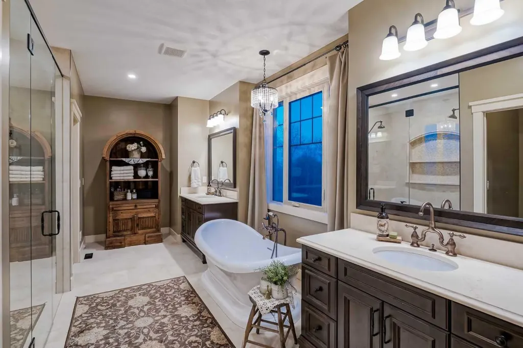 48149 279 Avenue E Rural Foothills County AB T1S 4N8