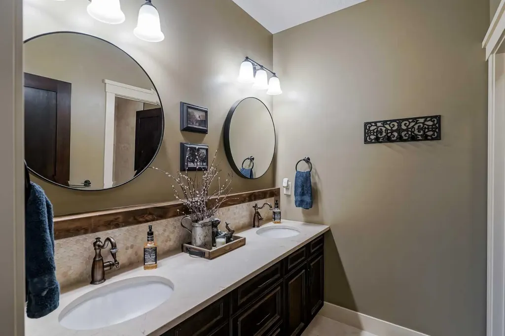 48149 279 Avenue E Rural Foothills County AB T1S 4N8