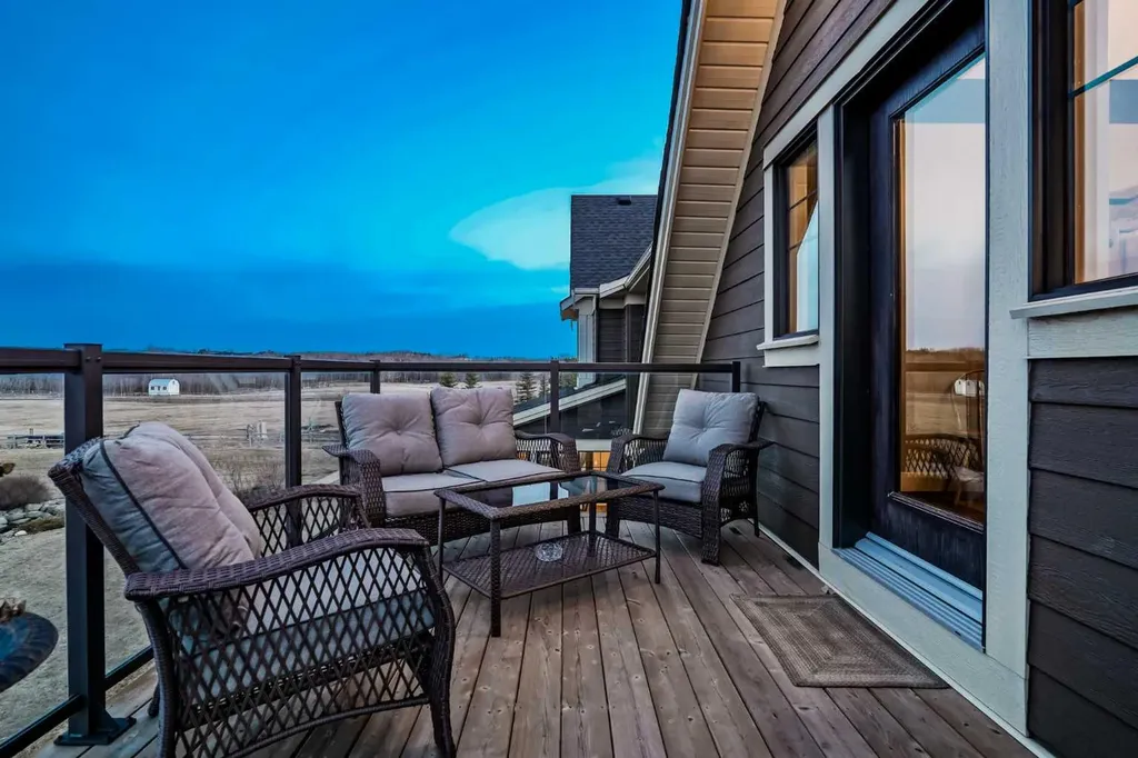 48149 279 Avenue E Rural Foothills County AB T1S 4N8