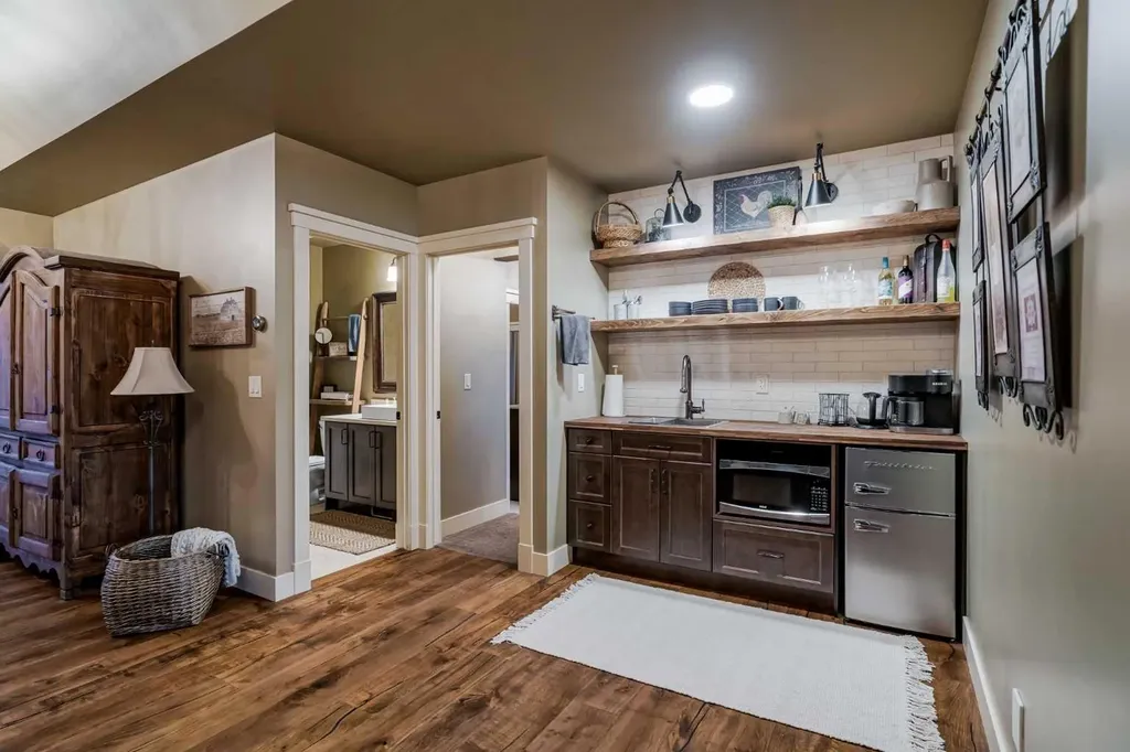 48149 279 Avenue E Rural Foothills County AB T1S 4N8