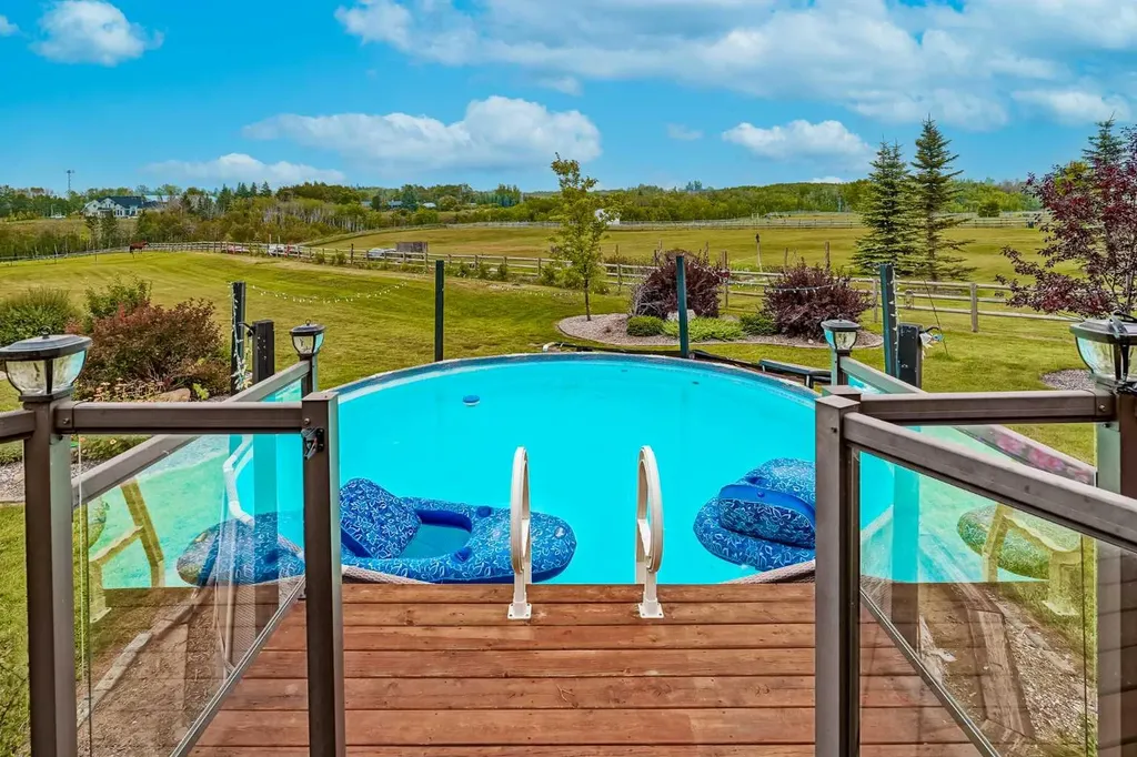 48149 279 Avenue E Rural Foothills County AB T1S 4N8