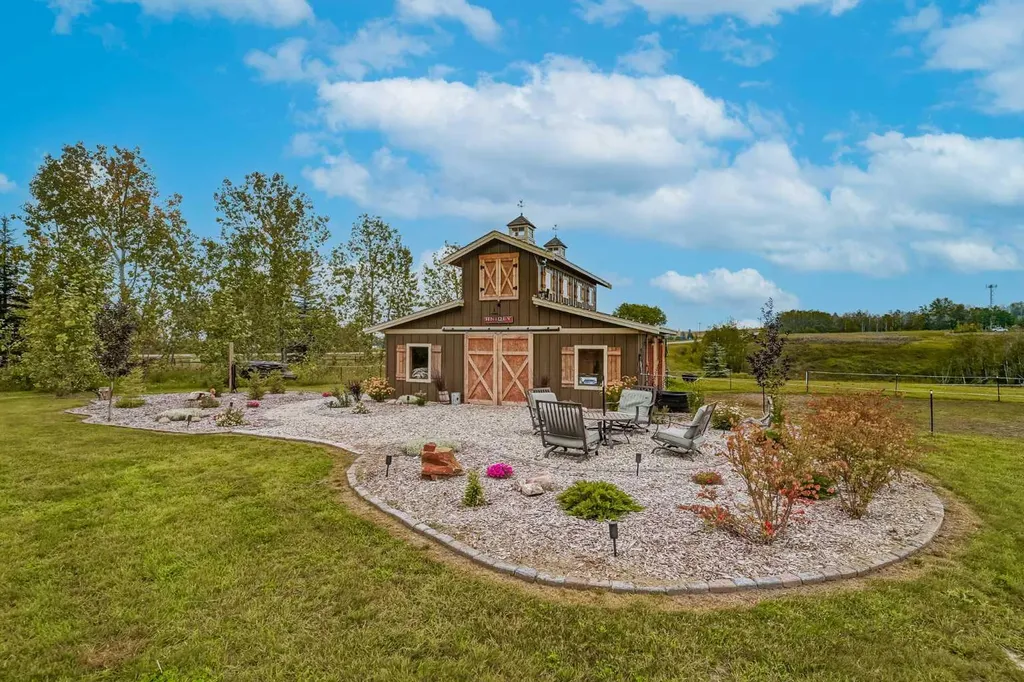 48149 279 Avenue E Rural Foothills County AB T1S 4N8