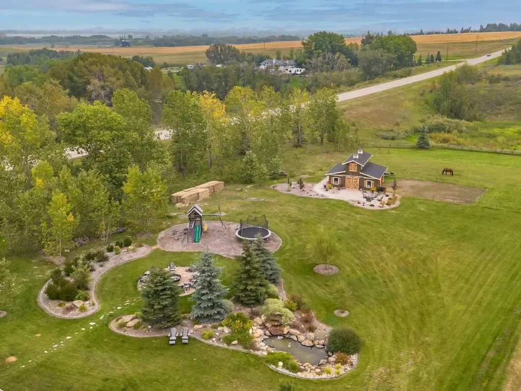 48149 279 Avenue E Rural Foothills County AB T1S 4N8