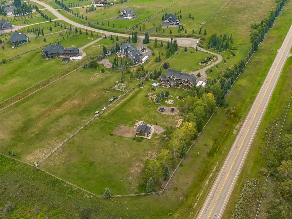 48149 279 Avenue E Rural Foothills County AB T1S 4N8