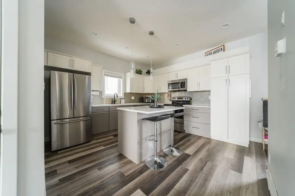 224 Warren Way Fort Mcmurray AB T9H 5J9
