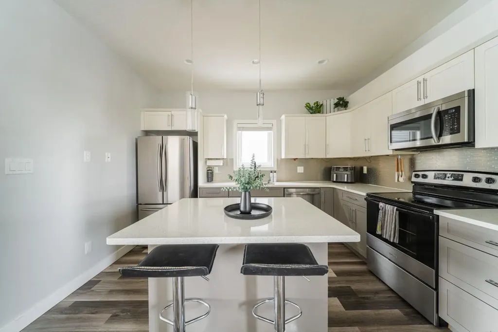 224 Warren Way Fort Mcmurray AB T9H 5J9
