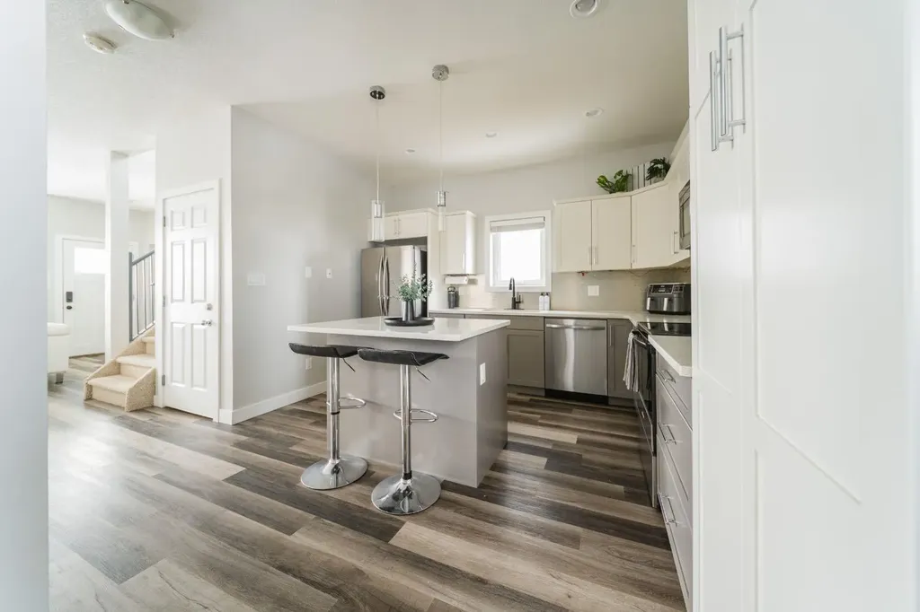 224 Warren Way Fort Mcmurray AB T9H 5J9