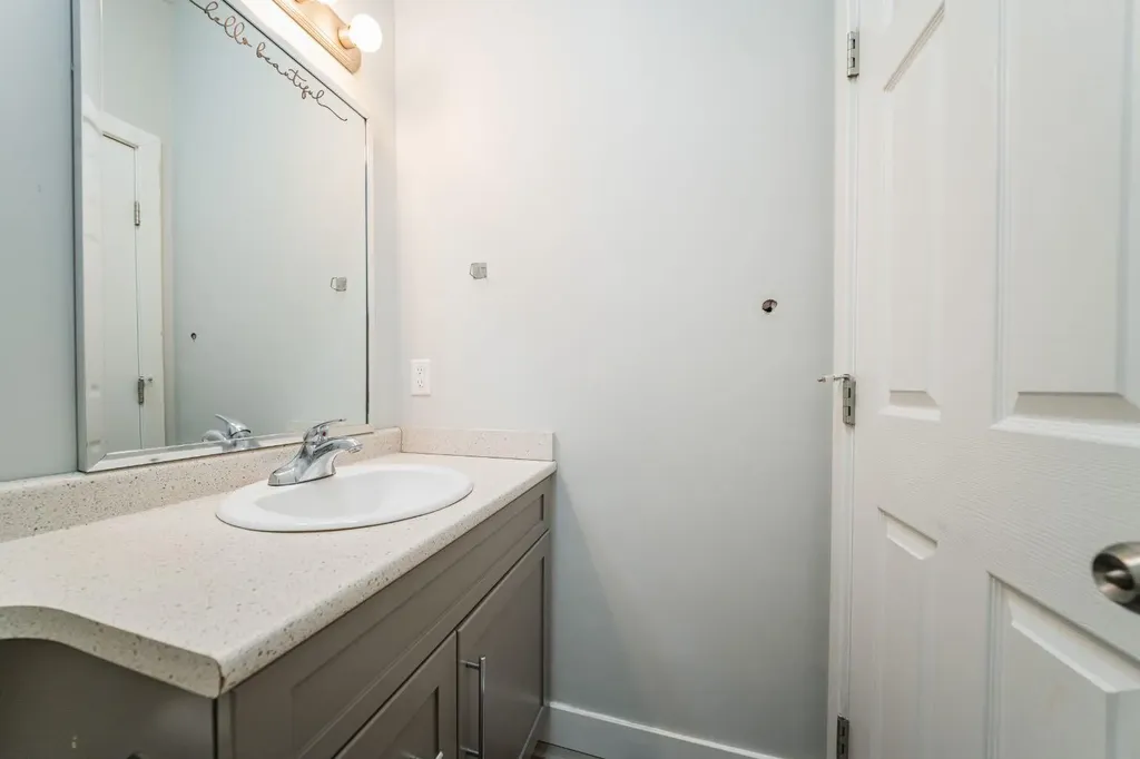 224 Warren Way Fort Mcmurray AB T9H 5J9