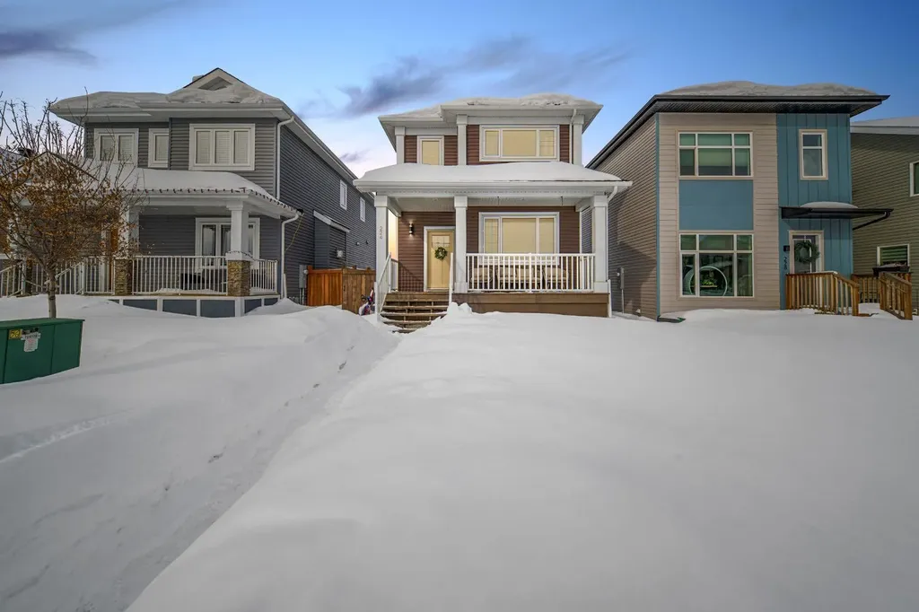 224 Warren Way Fort Mcmurray AB T9H 5J9