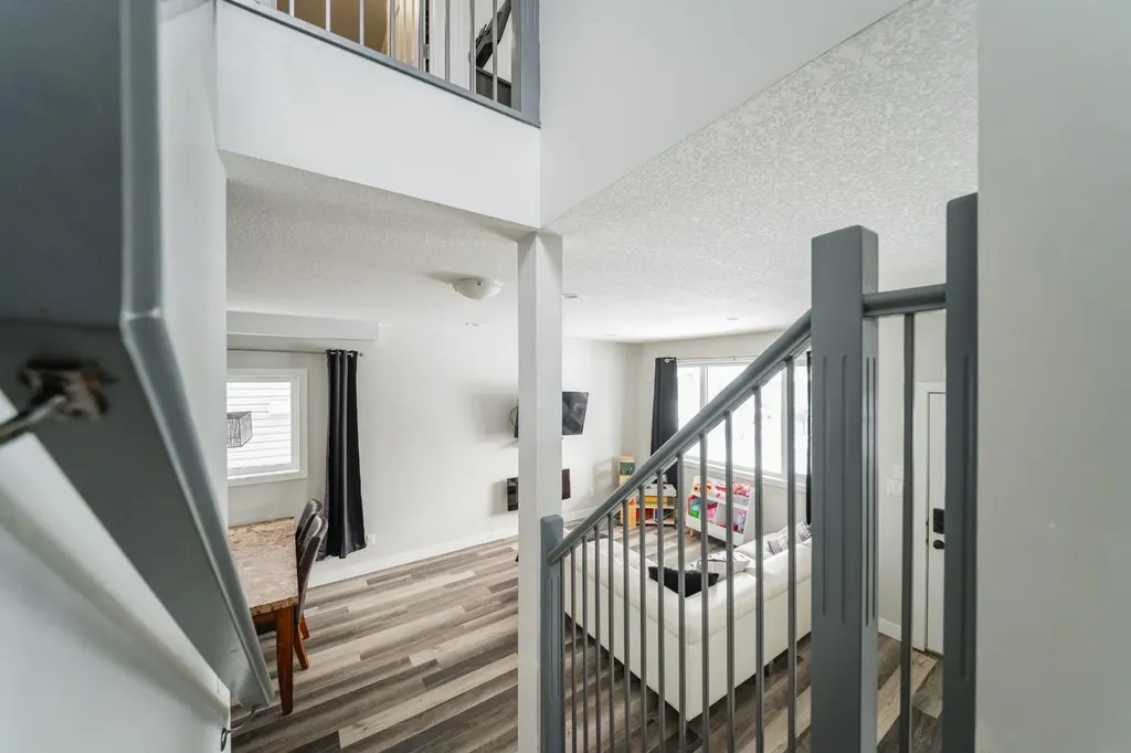 224 Warren Way Fort Mcmurray AB T9H 5J9
