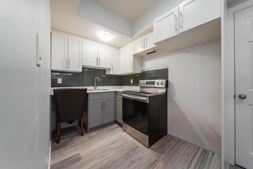 224 Warren Way Fort Mcmurray AB T9H 5J9