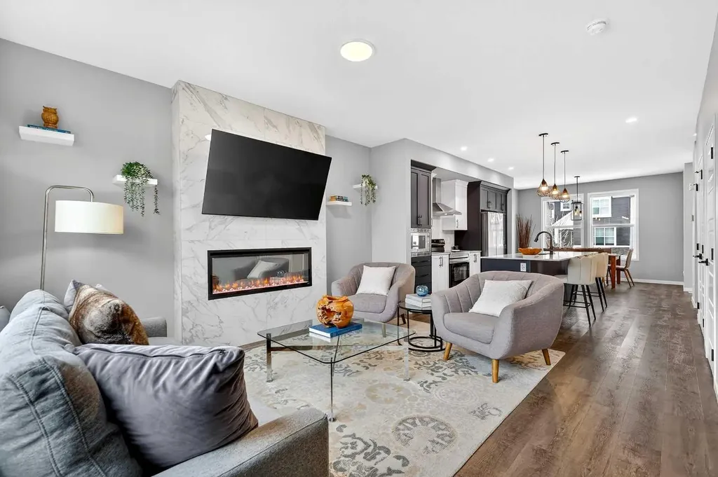 94 Wolf Gate NW Okotoks AB T1S 5T9