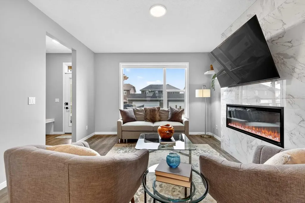 94 Wolf Gate NW Okotoks AB T1S 5T9
